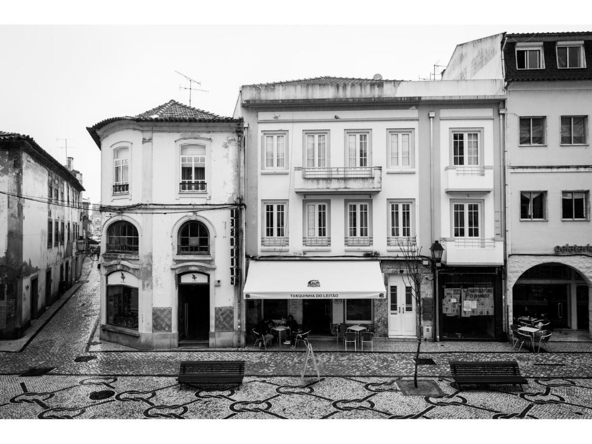 아베이루 Downtown Shelter - Casa Da Praca 아파트 외부 사진