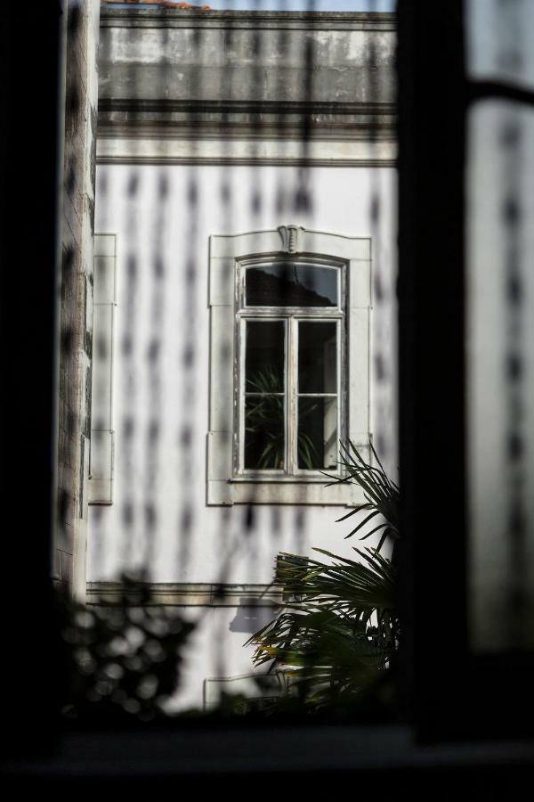 아베이루 Downtown Shelter - Casa Da Praca 아파트 외부 사진